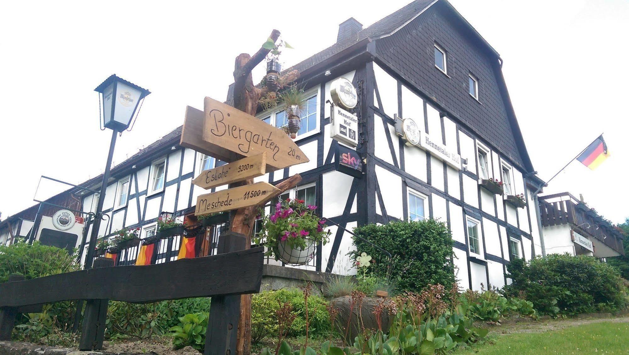 Hennetaler Hof Hotel Erflinghausen Buitenkant foto