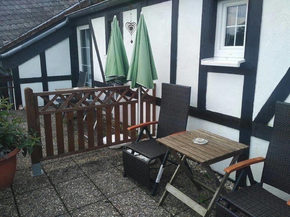 Hennetaler Hof Hotel Erflinghausen Buitenkant foto