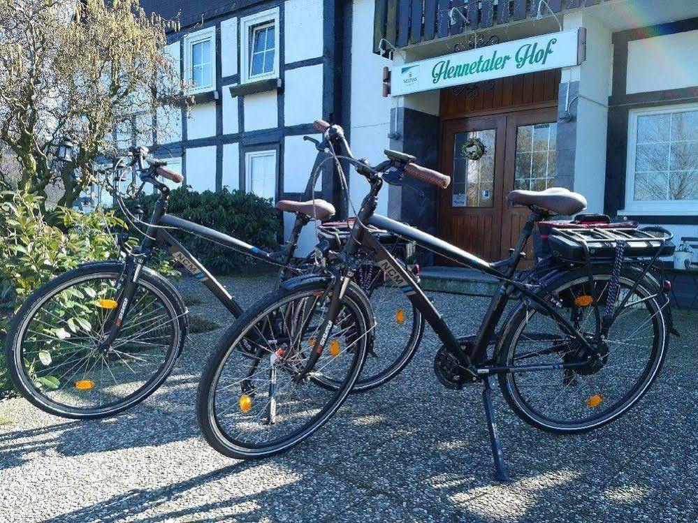 Hennetaler Hof Hotel Erflinghausen Buitenkant foto