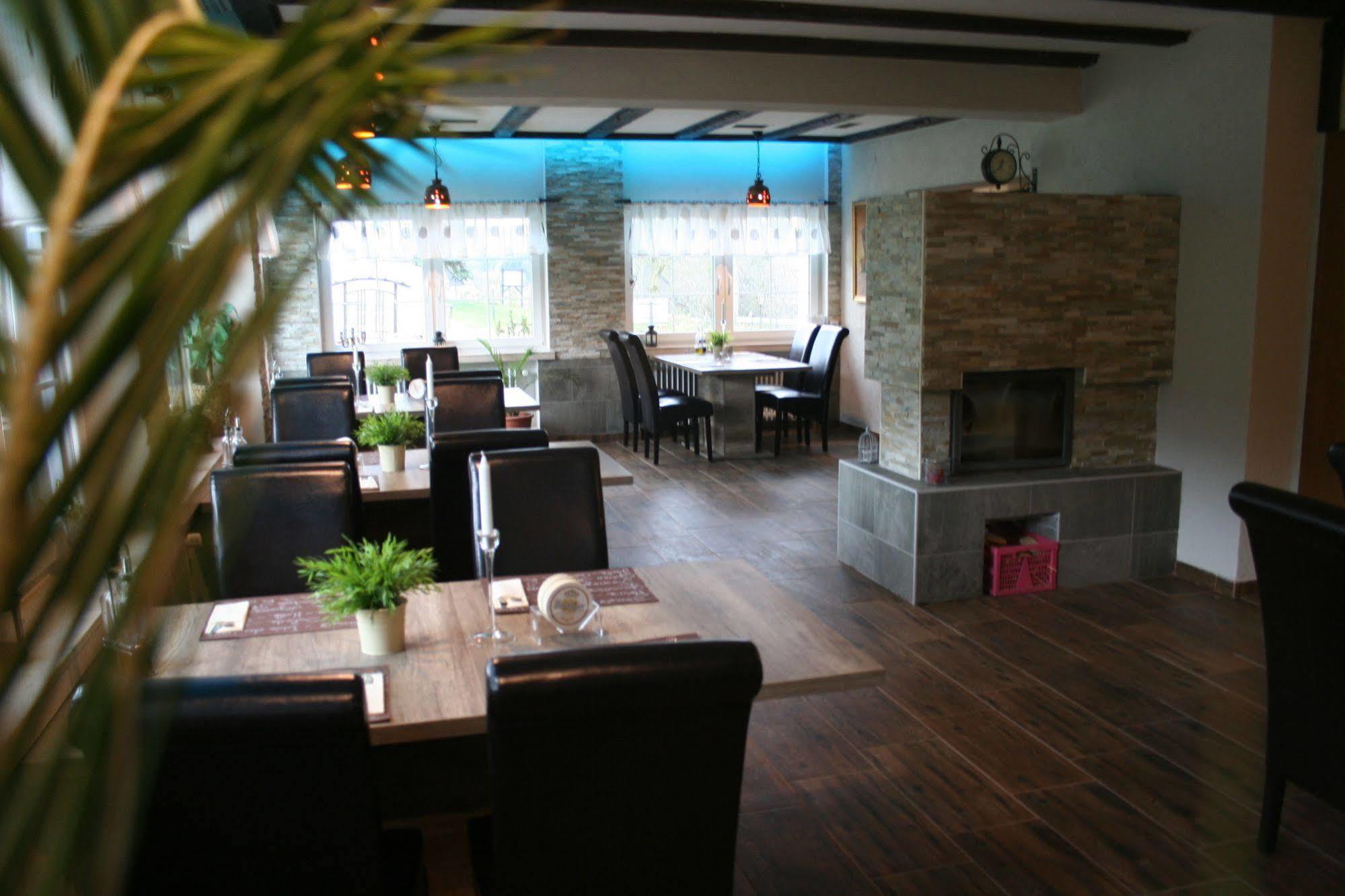 Hennetaler Hof Hotel Erflinghausen Buitenkant foto
